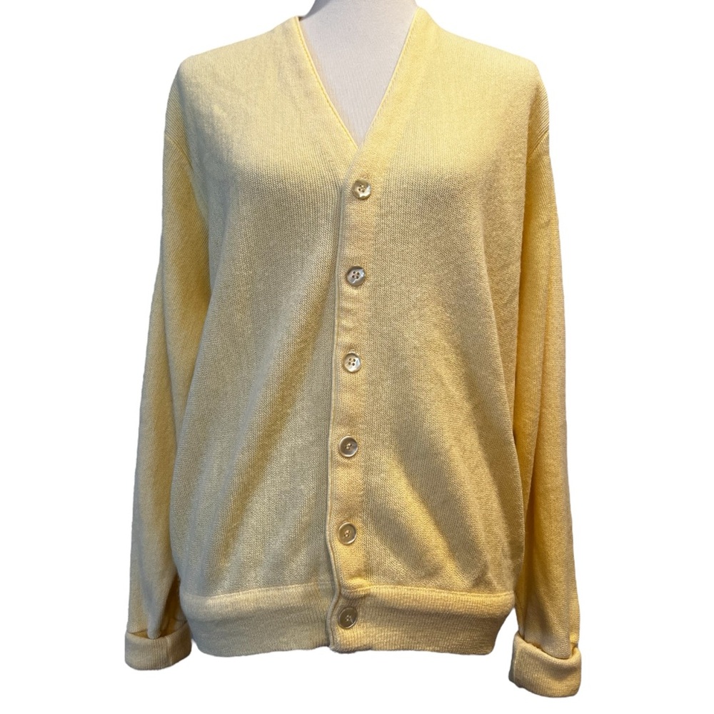 Vintage Men's Yellow Acrylic Cardigan Sweater Size Medium